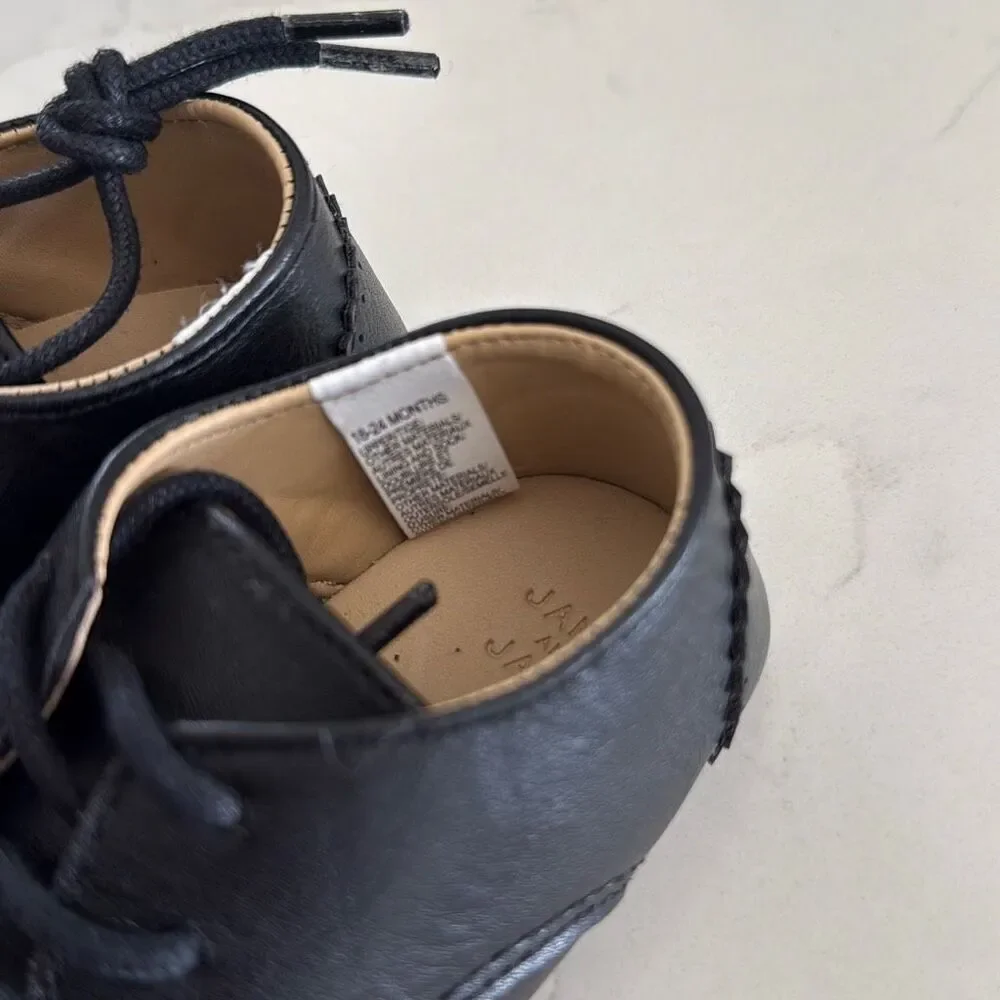 Janie & Jack Baby Wingtip Shoe in Black Size 18-24 Months